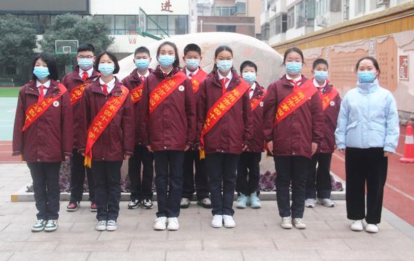 烨然五班礼仪队 烨然五班礼仪队